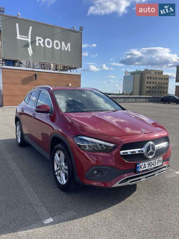 Mercedes-Benz GLA-Class 2020