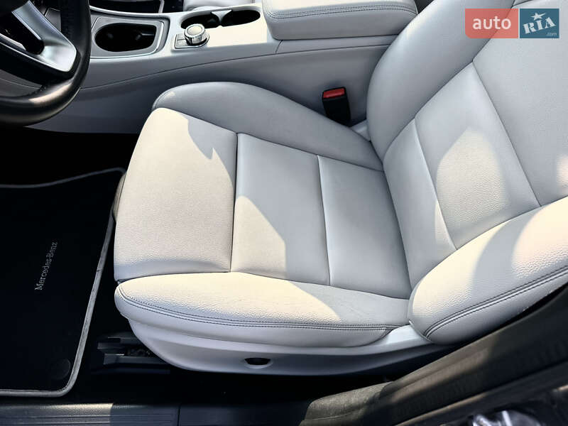 Внедорожник / Кроссовер Mercedes-Benz GLA-Class 2019 в Киеве