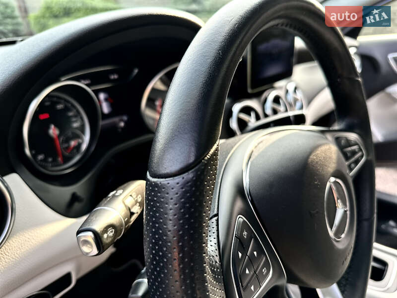 Внедорожник / Кроссовер Mercedes-Benz GLA-Class 2019 в Киеве