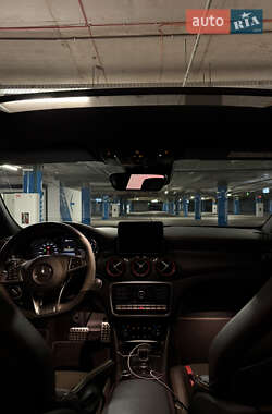 Позашляховик / Кросовер Mercedes-Benz GLA-Class 2019 в 