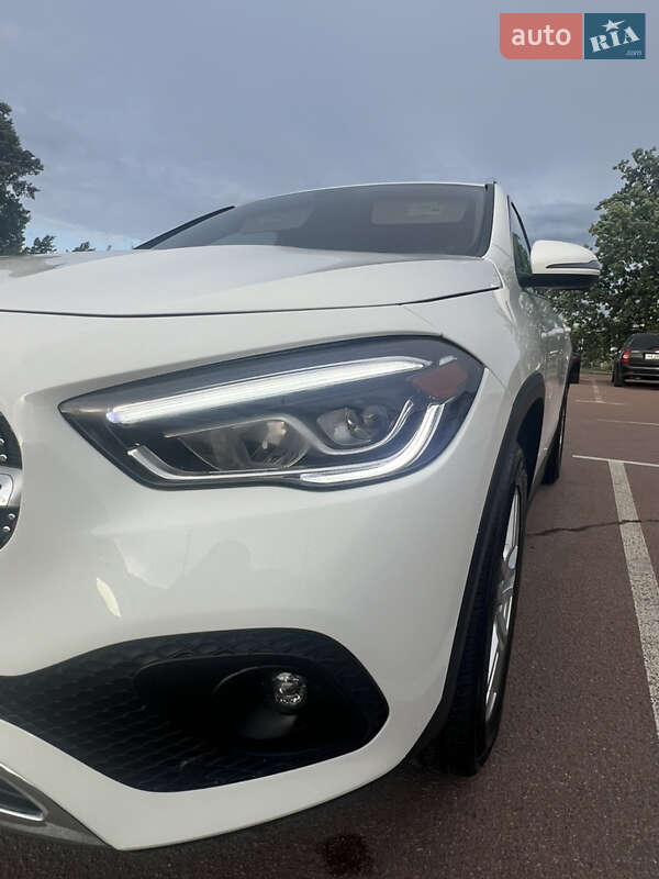 Внедорожник / Кроссовер Mercedes-Benz GLA-Class 2020 в Киеве