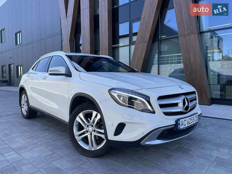 Mercedes-Benz GLA-Class 2016