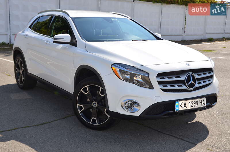 Внедорожник / Кроссовер Mercedes-Benz GLA-Class 2019 в 