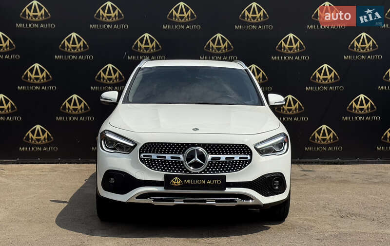 Позашляховик / Кросовер Mercedes-Benz GLA-Class 2020 в Києві