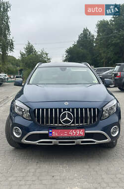 Позашляховик / Кросовер Mercedes-Benz GLA-Class 2018 в 