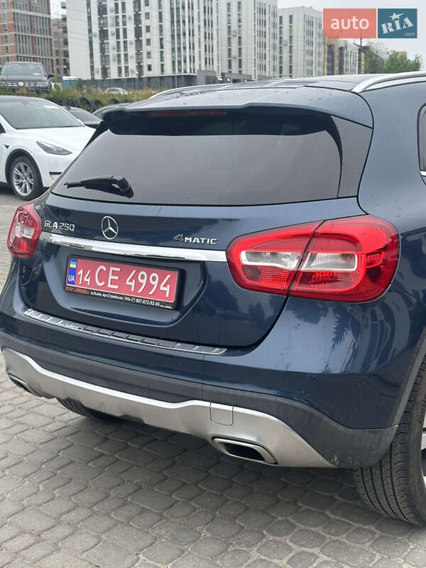 Позашляховик / Кросовер Mercedes-Benz GLA-Class 2018 в Львові