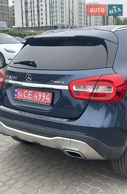 Позашляховик / Кросовер Mercedes-Benz GLA-Class 2018 в 