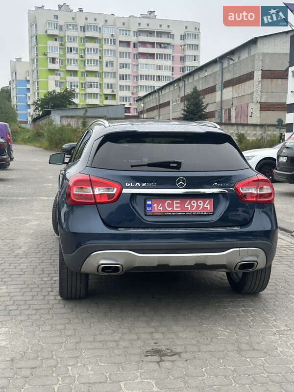 Позашляховик / Кросовер Mercedes-Benz GLA-Class 2018 в Львові