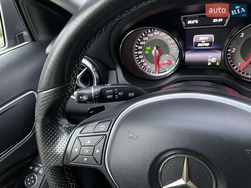 Внедорожник / Кроссовер Mercedes-Benz GLA-Class 2014 в Киеве фото 39 Внедорожник / Кроссовер Mercedes-Benz GLA-Class 2014 в Киеве