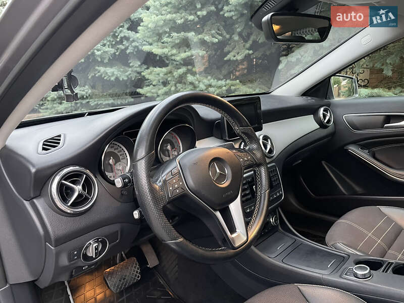 Внедорожник / Кроссовер Mercedes-Benz GLA-Class 2014 в Киеве фото 44 Внедорожник / Кроссовер Mercedes-Benz GLA-Class 2014 в Киеве