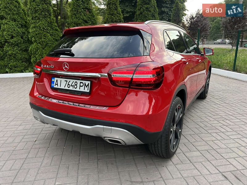 Внедорожник / Кроссовер Mercedes-Benz GLA-Class 2019 в Киеве