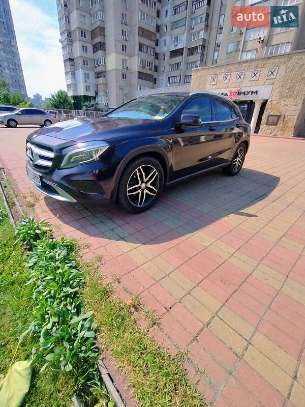 Позашляховик / Кросовер Mercedes-Benz GLA-Class 2016 в Києві