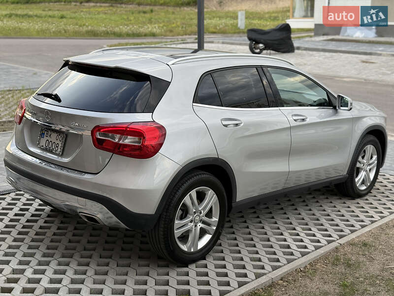 Внедорожник / Кроссовер Mercedes-Benz GLA-Class 2016 в Ровно