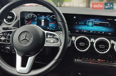 Внедорожник / Кроссовер Mercedes-Benz GLA-Class 2020 в 