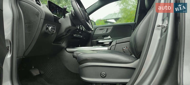 Внедорожник / Кроссовер Mercedes-Benz GLA-Class 2020 в Киеве