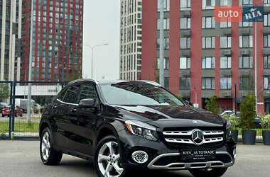 Внедорожник / Кроссовер Mercedes-Benz GLA-Class 2018 в Киеве