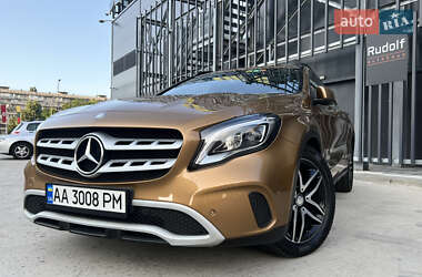 Внедорожник / Кроссовер Mercedes-Benz GLA-Class 2017 в 