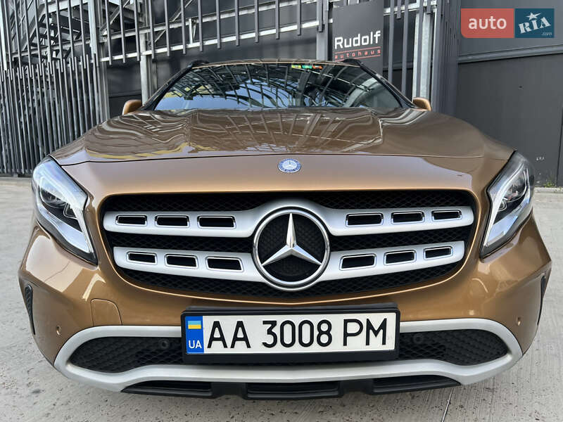 Внедорожник / Кроссовер Mercedes-Benz GLA-Class 2017 в Киеве