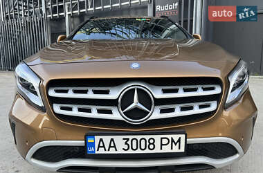 Внедорожник / Кроссовер Mercedes-Benz GLA-Class 2017 в 