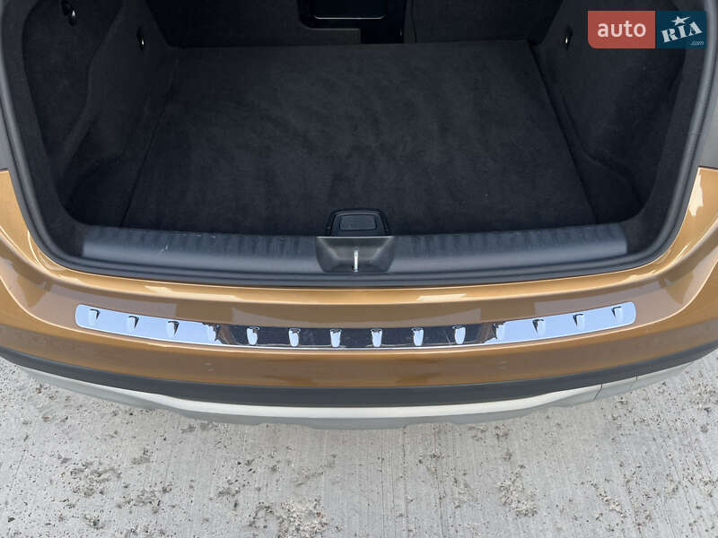 Внедорожник / Кроссовер Mercedes-Benz GLA-Class 2017 в Киеве