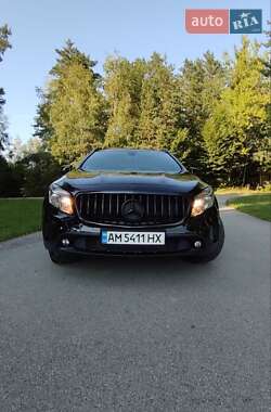 Внедорожник / Кроссовер Mercedes-Benz GLA-Class 2016 в 