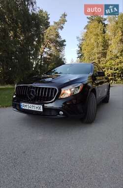 Внедорожник / Кроссовер Mercedes-Benz GLA-Class 2016 в Житомире
