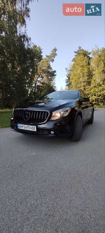 Внедорожник / Кроссовер Mercedes-Benz GLA-Class 2016 в 