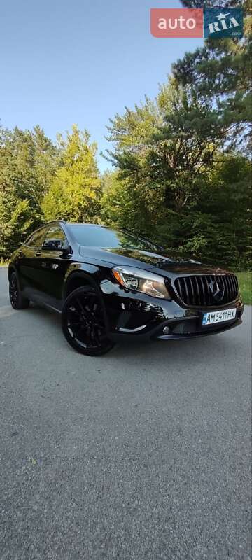 Внедорожник / Кроссовер Mercedes-Benz GLA-Class 2016 в Житомире