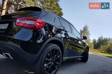 Внедорожник / Кроссовер Mercedes-Benz GLA-Class 2016 в 