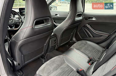Внедорожник / Кроссовер Mercedes-Benz GLA-Class 2015 в 