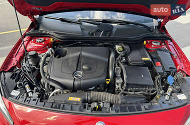 Внедорожник / Кроссовер Mercedes-Benz GLA-Class 2016 в 