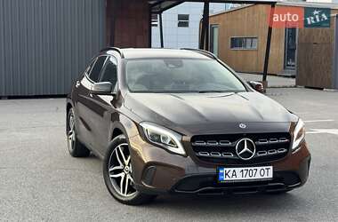 Внедорожник / Кроссовер Mercedes-Benz GLA-Class 2018 в Киеве