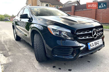 Внедорожник / Кроссовер Mercedes-Benz GLA-Class 2016 в 