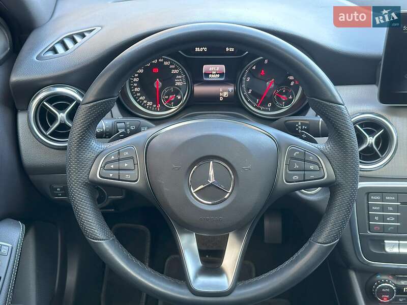 Позашляховик / Кросовер Mercedes-Benz GLA-Class 2019 в Одесі