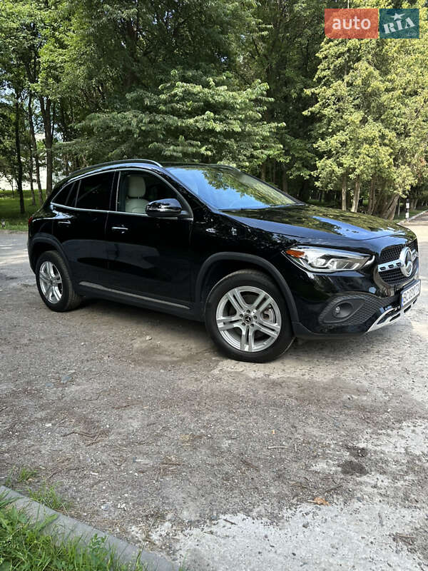 Внедорожник / Кроссовер Mercedes-Benz GLA-Class 2021 в Львове