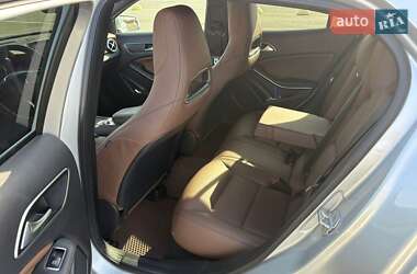 Внедорожник / Кроссовер Mercedes-Benz GLA-Class 2014 в 