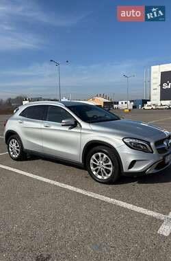 Внедорожник / Кроссовер Mercedes-Benz GLA-Class 2014 в 
