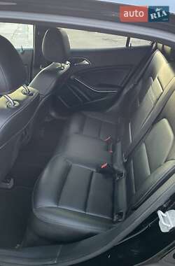 Внедорожник / Кроссовер Mercedes-Benz GLA-Class 2016 в 