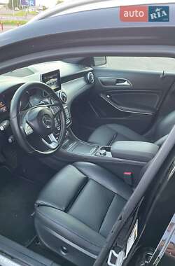 Внедорожник / Кроссовер Mercedes-Benz GLA-Class 2016 в 