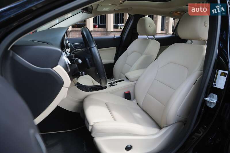 Внедорожник / Кроссовер Mercedes-Benz GLA-Class 2016 в Харькове