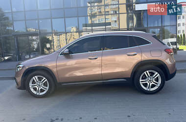 Внедорожник / Кроссовер Mercedes-Benz GLA-Class 2022 в 