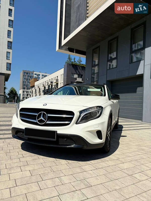 Внедорожник / Кроссовер Mercedes-Benz GLA-Class 2015 в Львове