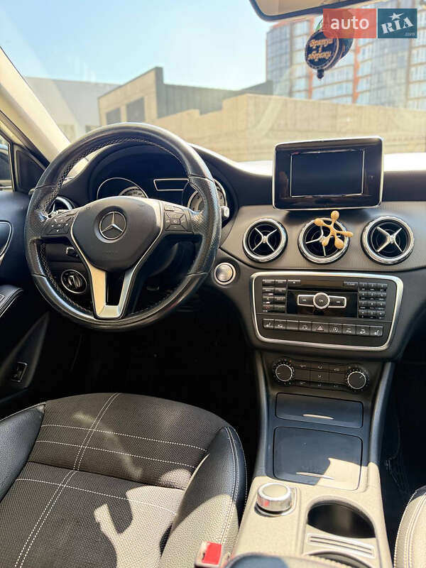 Внедорожник / Кроссовер Mercedes-Benz GLA-Class 2015 в Львове