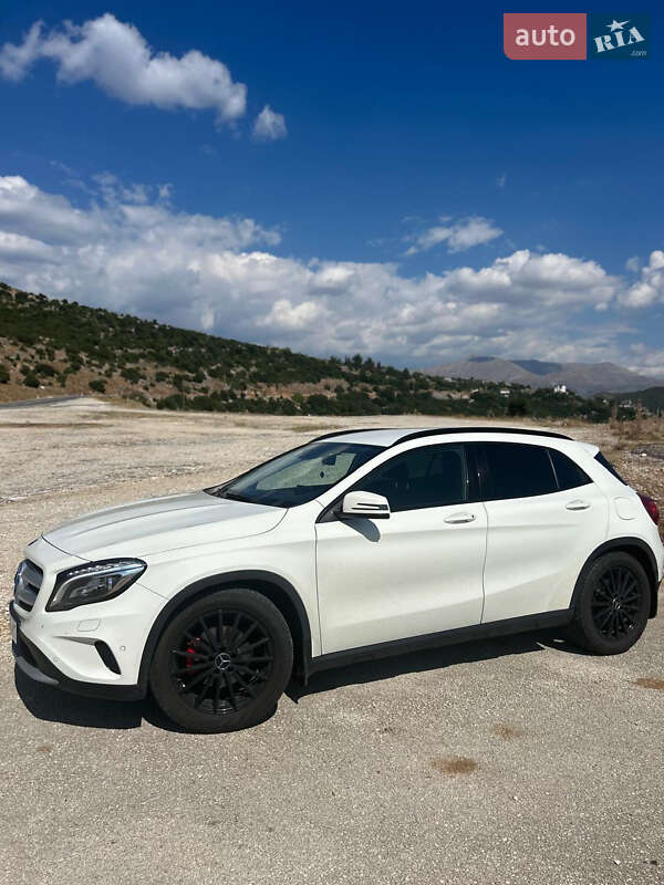 Внедорожник / Кроссовер Mercedes-Benz GLA-Class 2016 в Ивано-Франковске