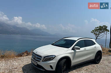 Внедорожник / Кроссовер Mercedes-Benz GLA-Class 2016 в 