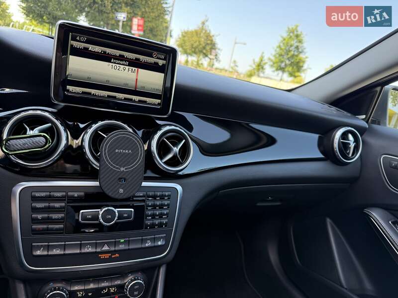 Позашляховик / Кросовер Mercedes-Benz GLA-Class 2014 в Мукачевому