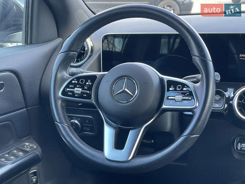 Внедорожник / Кроссовер Mercedes-Benz GLA-Class 2020 в Мукачево