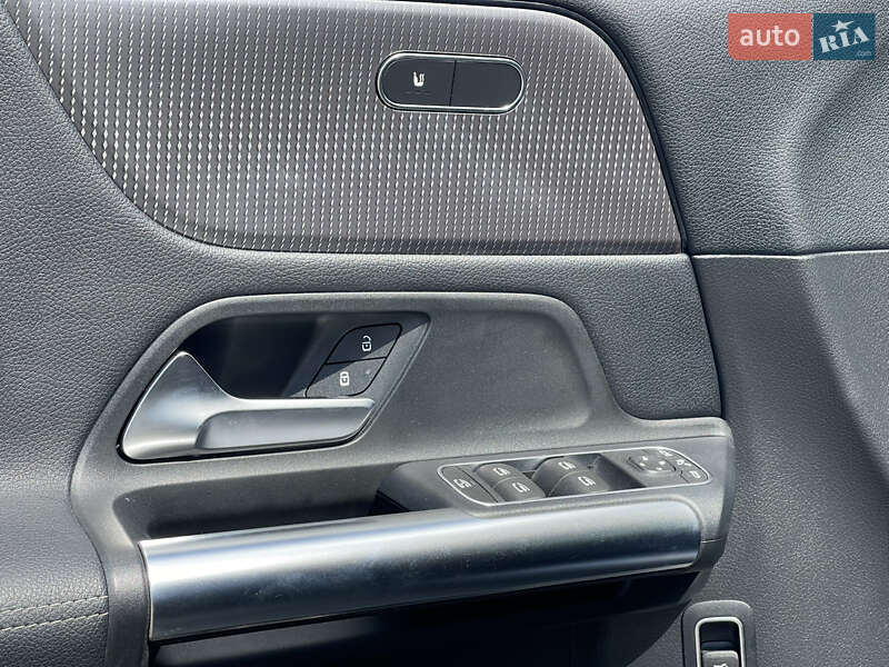 Внедорожник / Кроссовер Mercedes-Benz GLA-Class 2020 в Мукачево