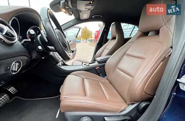 Внедорожник / Кроссовер Mercedes-Benz GLA-Class 2018 в 