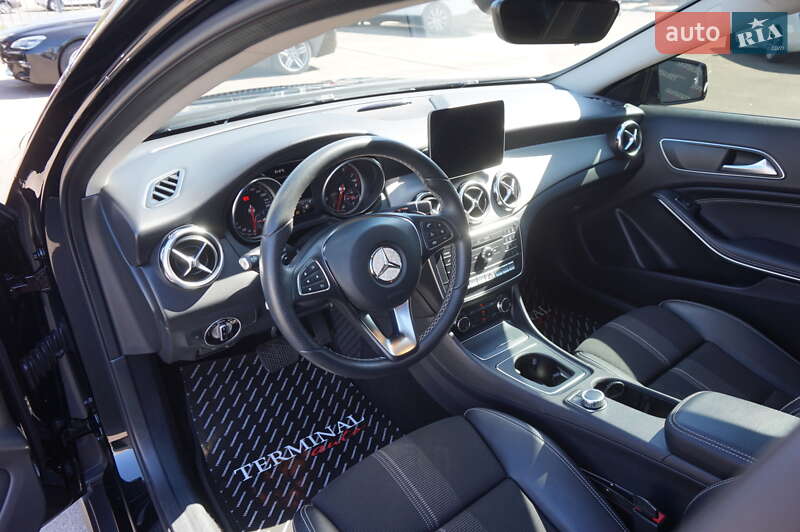 Внедорожник / Кроссовер Mercedes-Benz GLA-Class 2017 в Одессе
